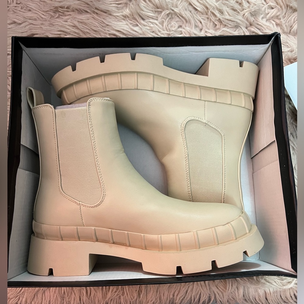 Brand new cream leather ankle boots